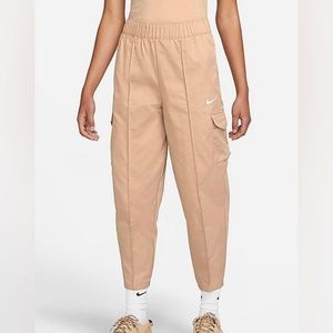 Women’s Curve Woven High Rise Pant